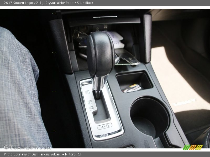 Crystal White Pearl / Slate Black 2017 Subaru Legacy 2.5i