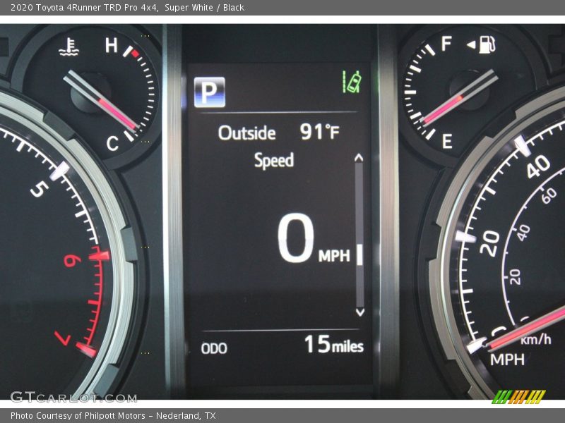Super White / Black 2020 Toyota 4Runner TRD Pro 4x4