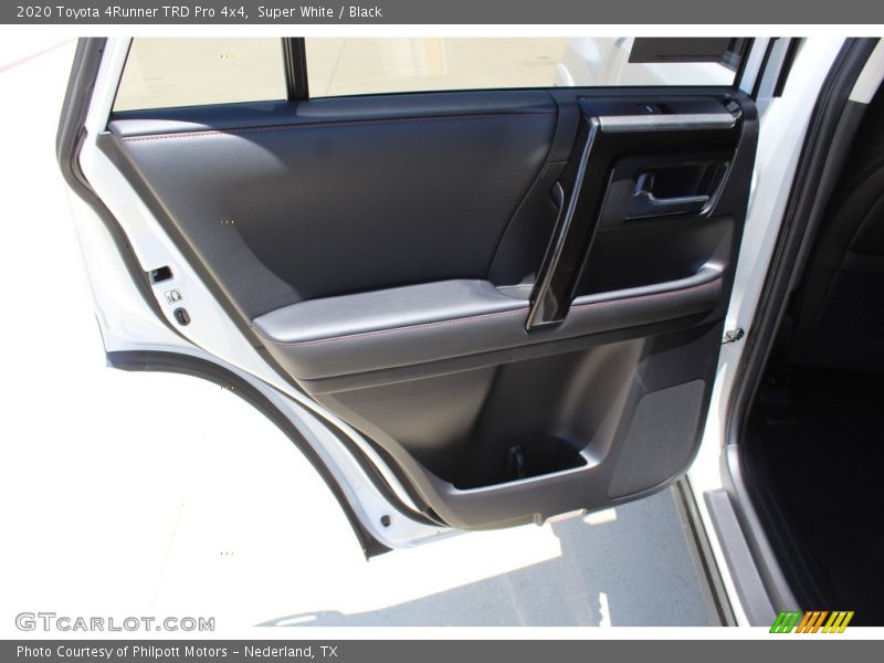 Super White / Black 2020 Toyota 4Runner TRD Pro 4x4