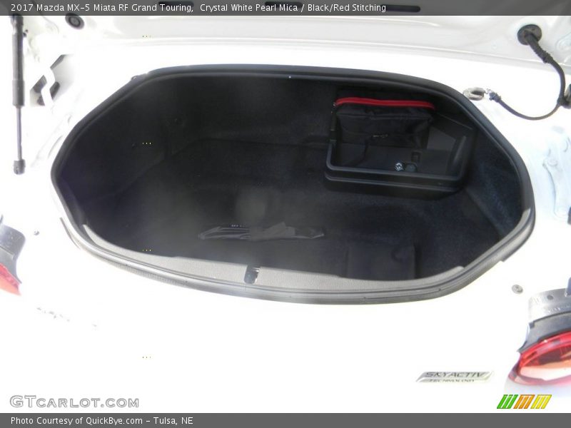 Crystal White Pearl Mica / Black/Red Stitching 2017 Mazda MX-5 Miata RF Grand Touring