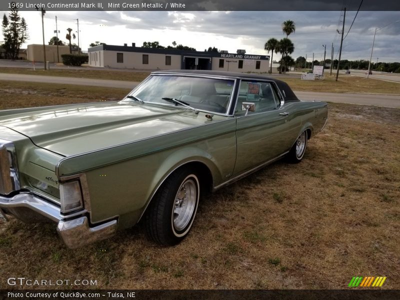 Mint Green Metallic / White 1969 Lincoln Continental Mark III