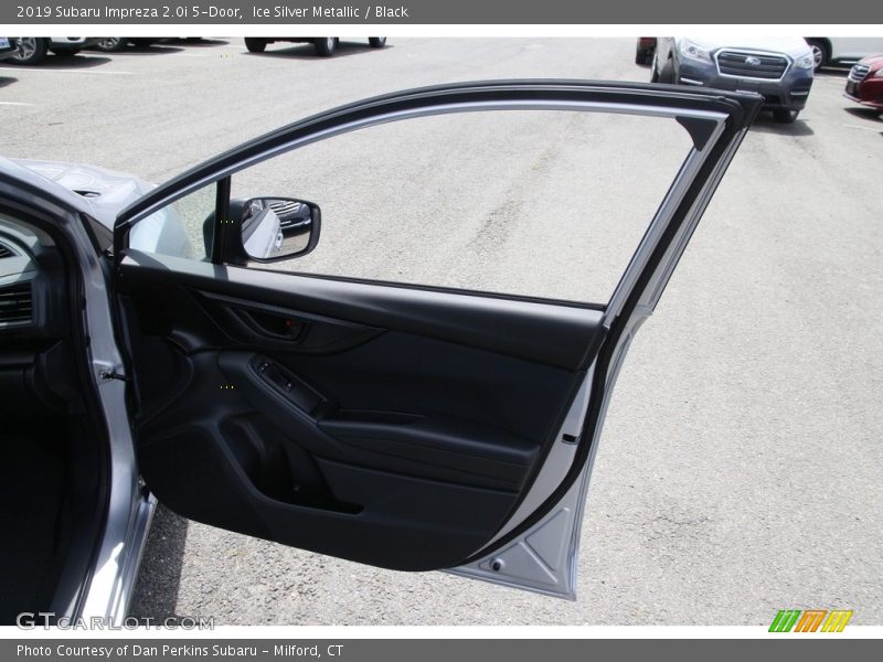 Ice Silver Metallic / Black 2019 Subaru Impreza 2.0i 5-Door