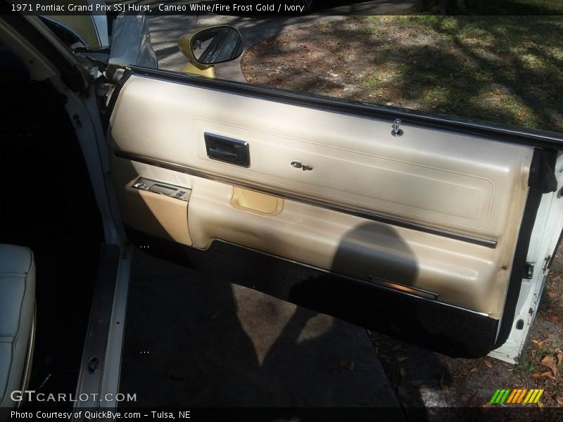 Door Panel of 1971 Grand Prix SSJ Hurst