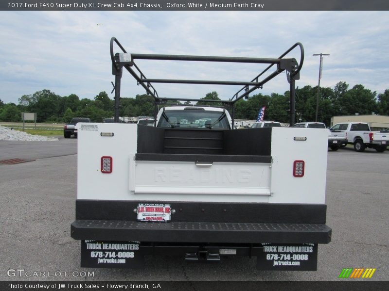 Oxford White / Medium Earth Gray 2017 Ford F450 Super Duty XL Crew Cab 4x4 Chassis