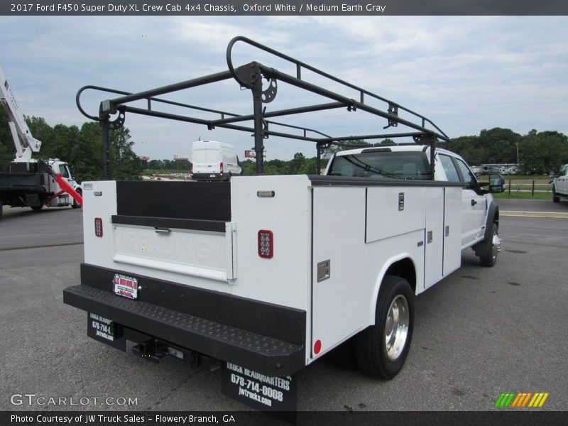 Oxford White / Medium Earth Gray 2017 Ford F450 Super Duty XL Crew Cab 4x4 Chassis