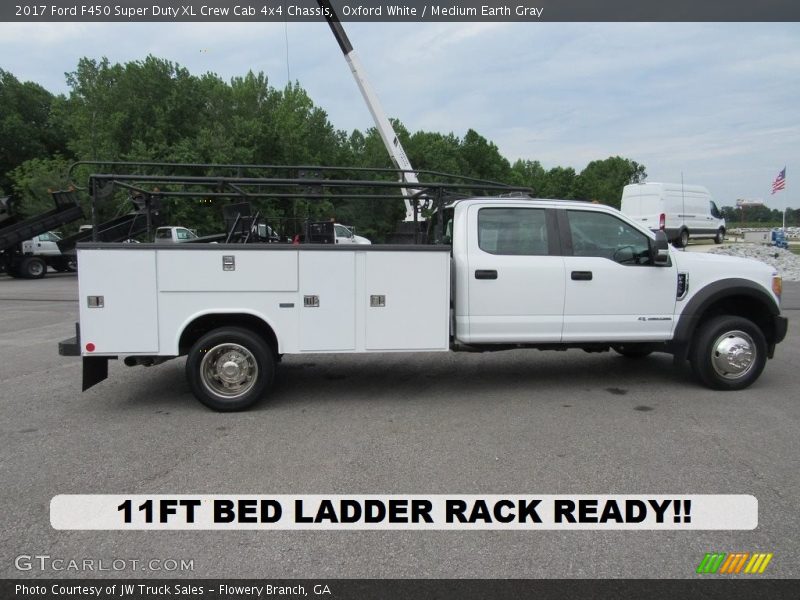 Oxford White / Medium Earth Gray 2017 Ford F450 Super Duty XL Crew Cab 4x4 Chassis