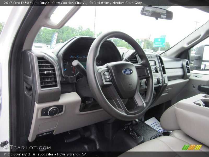 Oxford White / Medium Earth Gray 2017 Ford F450 Super Duty XL Crew Cab 4x4 Chassis