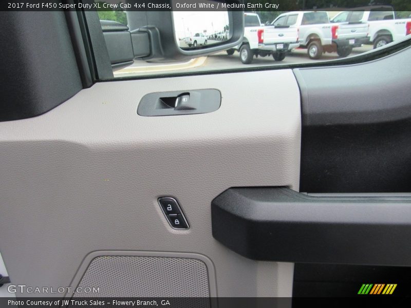 Oxford White / Medium Earth Gray 2017 Ford F450 Super Duty XL Crew Cab 4x4 Chassis