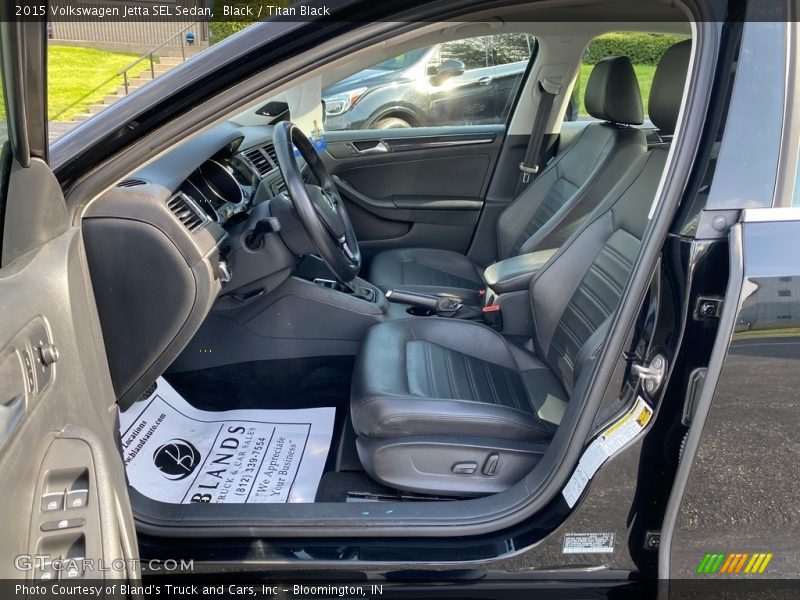 Front Seat of 2015 Jetta SEL Sedan