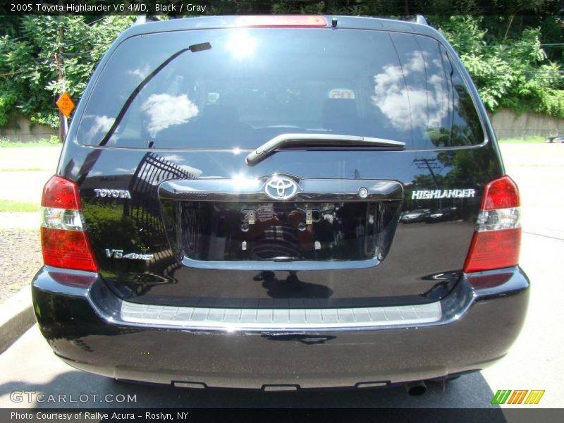 Black / Gray 2005 Toyota Highlander V6 4WD