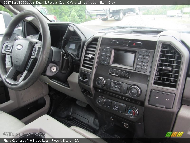 Dashboard of 2017 F250 Super Duty XL Regular Cab