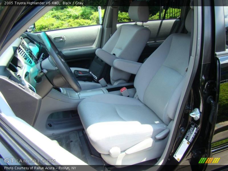 Black / Gray 2005 Toyota Highlander V6 4WD