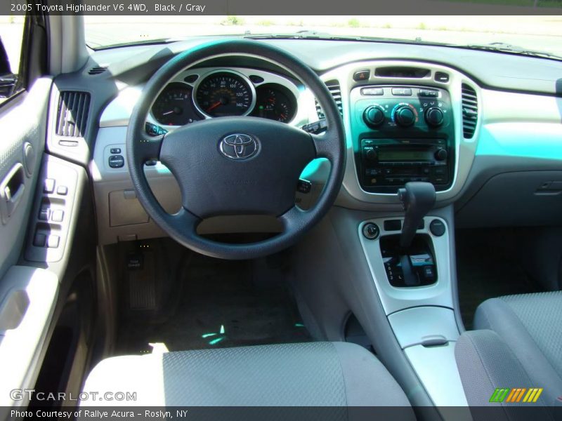 Black / Gray 2005 Toyota Highlander V6 4WD