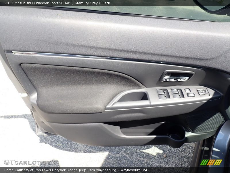 Door Panel of 2017 Outlander Sport SE AWC