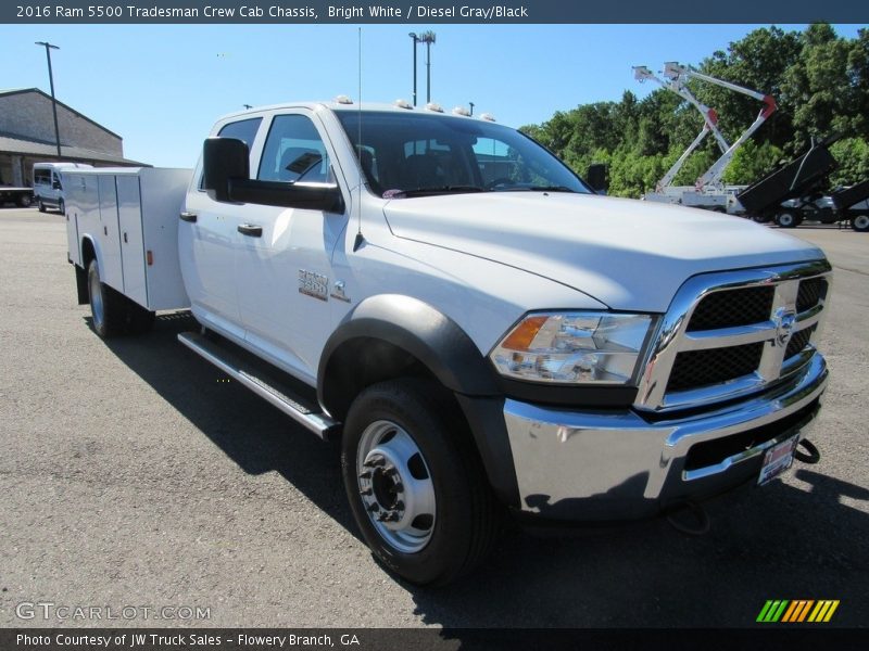 Front 3/4 View of 2016 5500 Tradesman Crew Cab Chassis