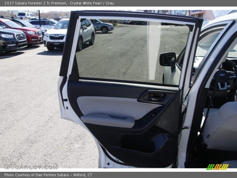 Crystal White Pearl / Gray 2017 Subaru Forester 2.5i Premium