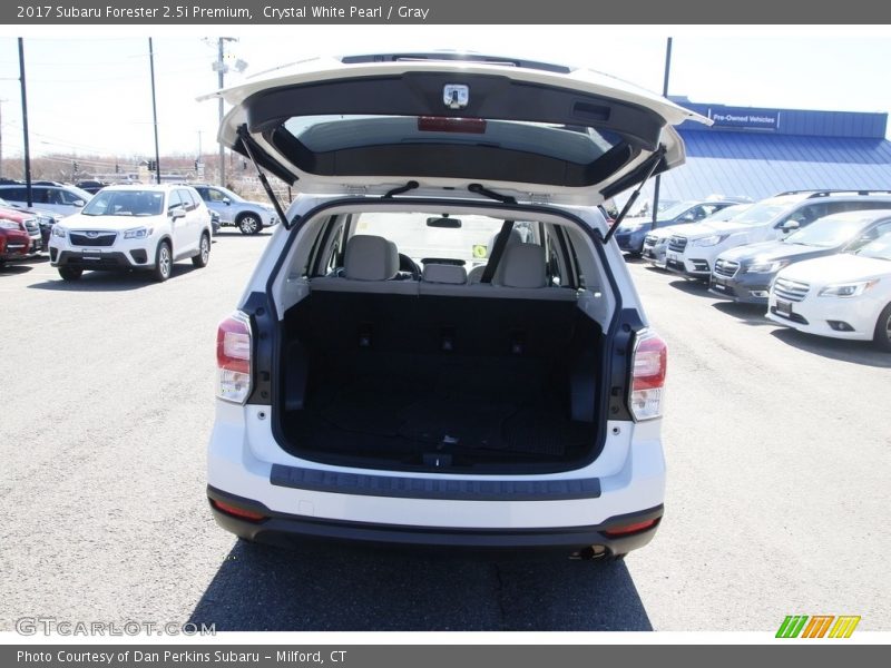 Crystal White Pearl / Gray 2017 Subaru Forester 2.5i Premium