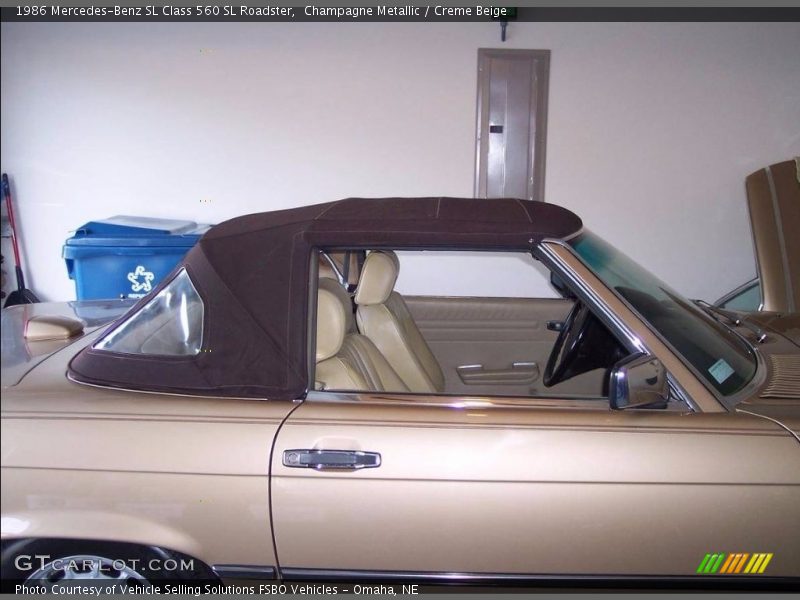 Champagne Metallic / Creme Beige 1986 Mercedes-Benz SL Class 560 SL Roadster
