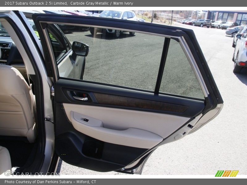 Carbide Gray Metallic / Warm Ivory 2017 Subaru Outback 2.5i Limited