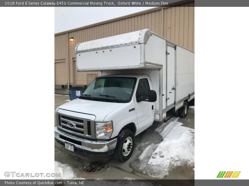 Oxford White / Medium Flint 2018 Ford E Series Cutaway E450 Commercial Moving Truck