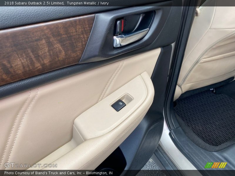 Tungsten Metallic / Ivory 2018 Subaru Outback 2.5i Limited