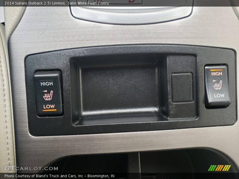 Satin White Pearl / Ivory 2014 Subaru Outback 2.5i Limited