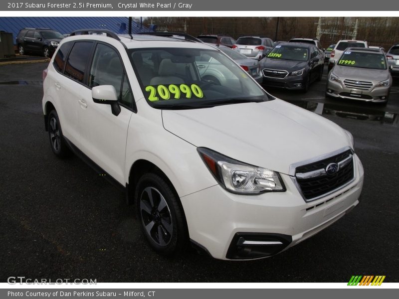 Crystal White Pearl / Gray 2017 Subaru Forester 2.5i Premium