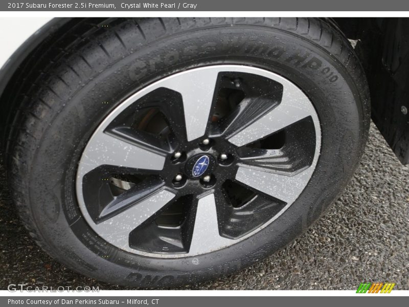 Crystal White Pearl / Gray 2017 Subaru Forester 2.5i Premium