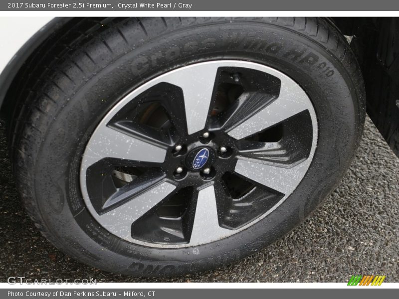 Crystal White Pearl / Gray 2017 Subaru Forester 2.5i Premium