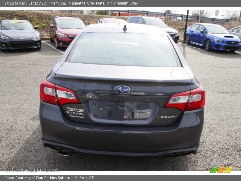 Magnetite Gray Metallic / Titanium Gray 2019 Subaru Legacy 2.5i Premium