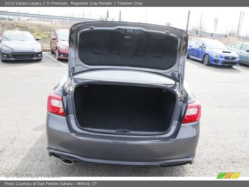 Magnetite Gray Metallic / Titanium Gray 2019 Subaru Legacy 2.5i Premium