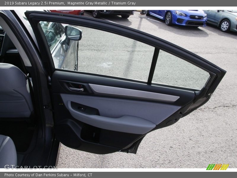 Magnetite Gray Metallic / Titanium Gray 2019 Subaru Legacy 2.5i Premium