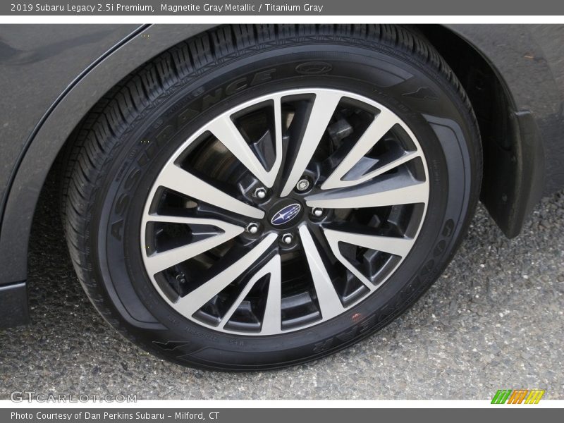 Magnetite Gray Metallic / Titanium Gray 2019 Subaru Legacy 2.5i Premium