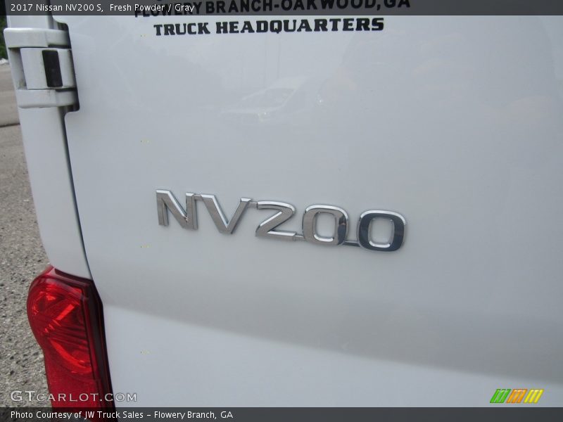 Fresh Powder / Gray 2017 Nissan NV200 S