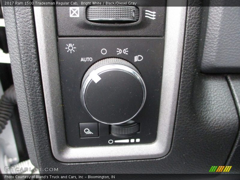 Bright White / Black/Diesel Gray 2017 Ram 1500 Tradesman Regular Cab