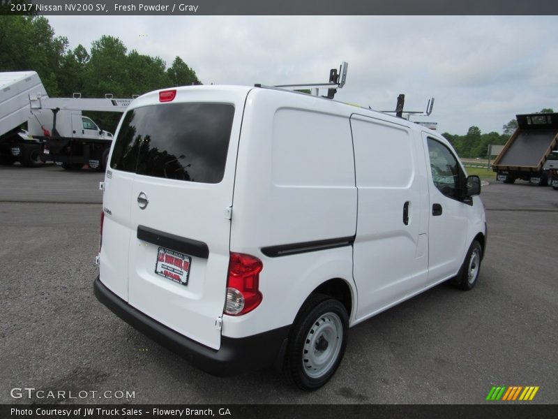 Fresh Powder / Gray 2017 Nissan NV200 SV