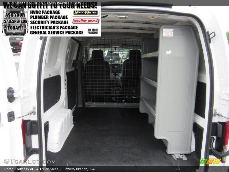 Fresh Powder / Gray 2017 Nissan NV200 SV