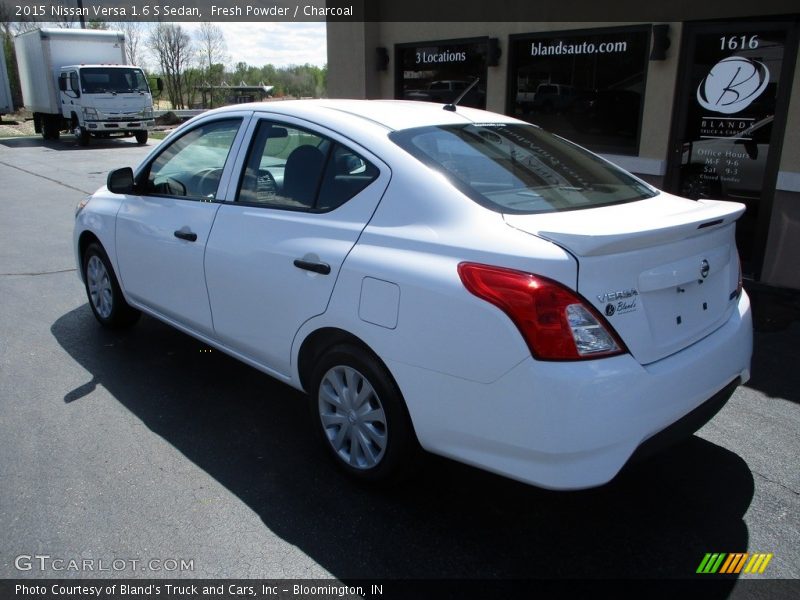 Fresh Powder / Charcoal 2015 Nissan Versa 1.6 S Sedan