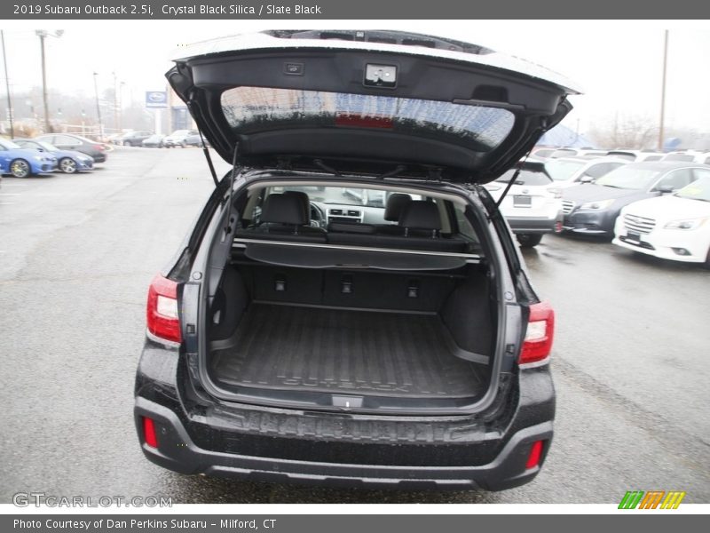 Crystal Black Silica / Slate Black 2019 Subaru Outback 2.5i