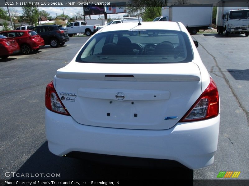 Fresh Powder / Charcoal 2015 Nissan Versa 1.6 S Sedan