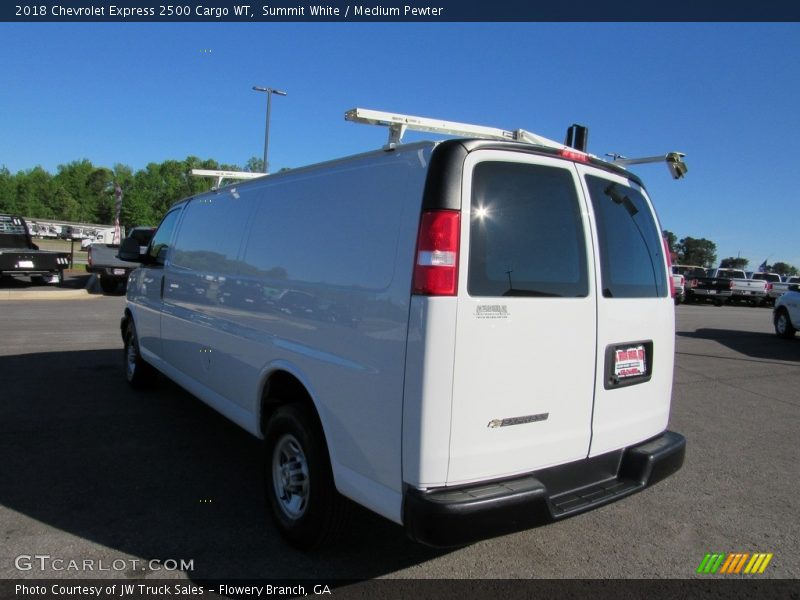 Summit White / Medium Pewter 2018 Chevrolet Express 2500 Cargo WT