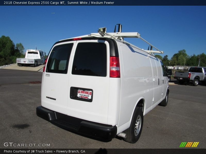 Summit White / Medium Pewter 2018 Chevrolet Express 2500 Cargo WT