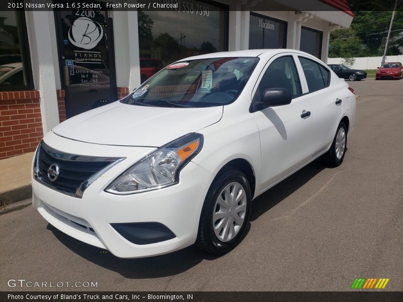 Fresh Powder / Charcoal 2015 Nissan Versa 1.6 S Sedan