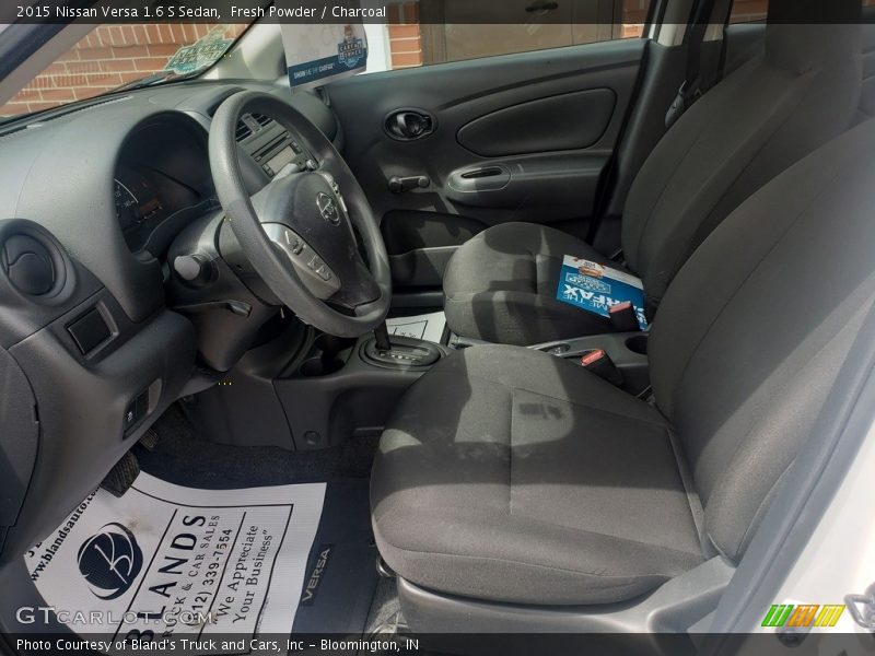 Fresh Powder / Charcoal 2015 Nissan Versa 1.6 S Sedan