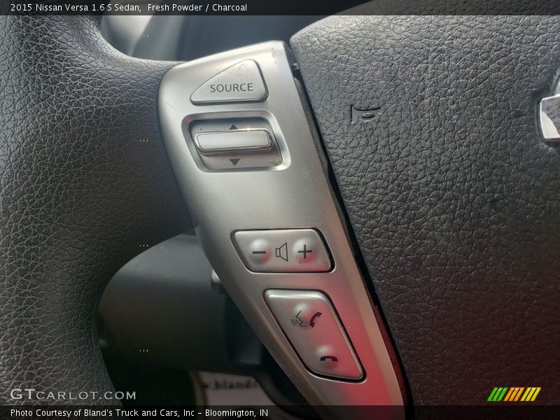Fresh Powder / Charcoal 2015 Nissan Versa 1.6 S Sedan
