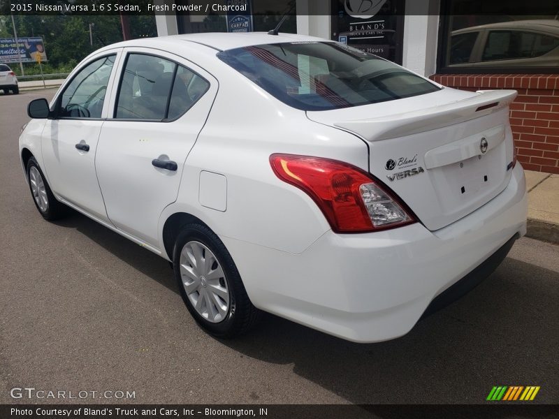 Fresh Powder / Charcoal 2015 Nissan Versa 1.6 S Sedan