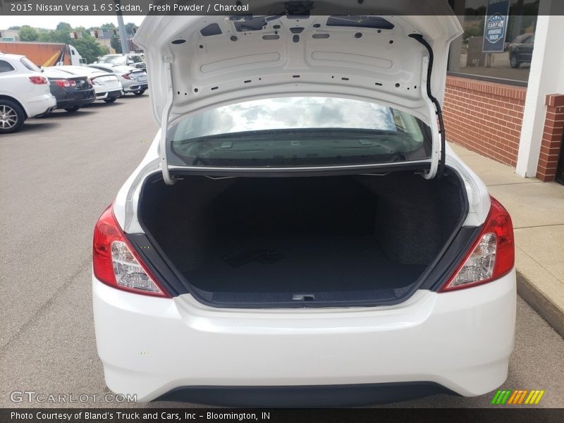 Fresh Powder / Charcoal 2015 Nissan Versa 1.6 S Sedan