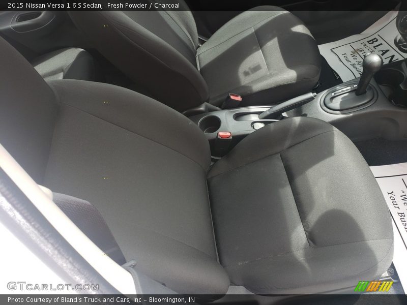 Fresh Powder / Charcoal 2015 Nissan Versa 1.6 S Sedan