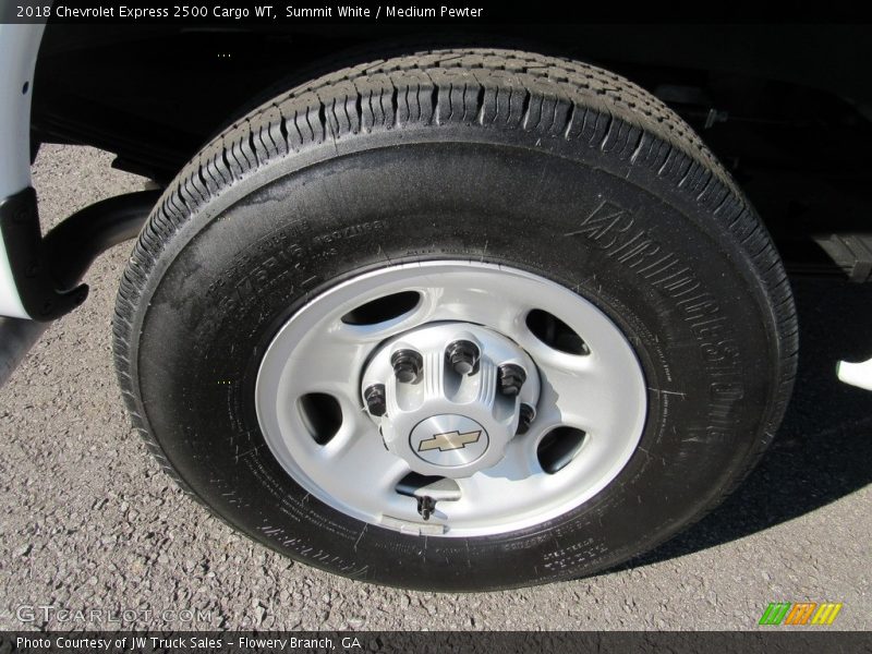 Summit White / Medium Pewter 2018 Chevrolet Express 2500 Cargo WT