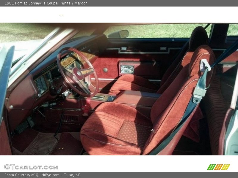 White / Maroon 1981 Pontiac Bonneville Coupe